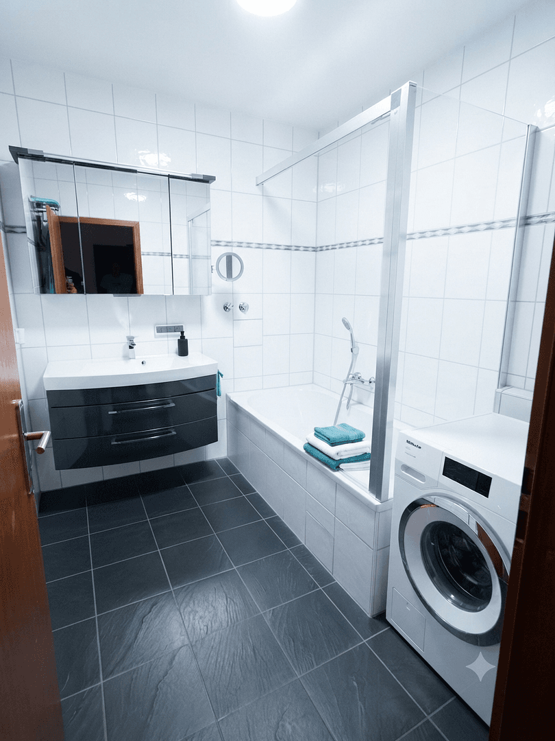 Pronájem bytu 3+1 96 m², Mannheim, Bádensko-Württembersko Pronájem bytu 3+1 96 m², Mannheim, Bádensko-Württembersko
