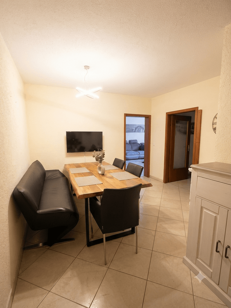 Pronájem bytu 3+1 96 m², Mannheim, Bádensko-Württembersko Pronájem bytu 3+1 96 m², Mannheim, Bádensko-Württembersko