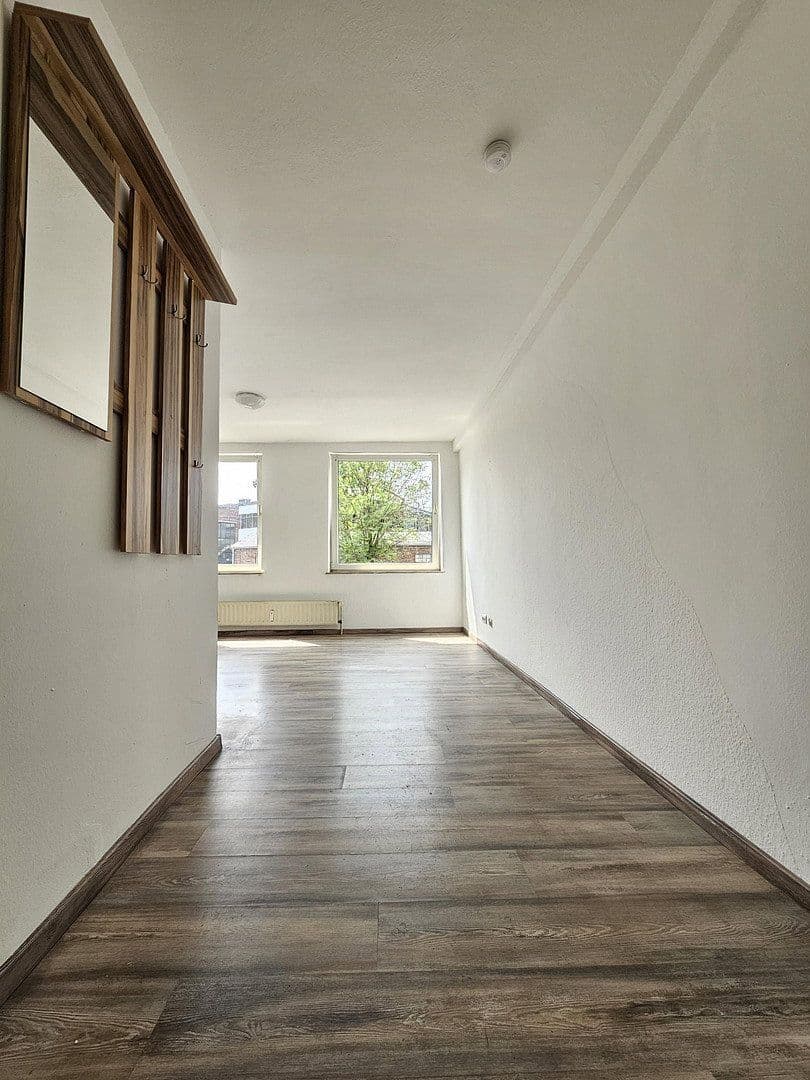Pronájem bytu 1+1 30 m², Ellerstraße 23, Solingen, Severní Porýní-Vestfálsko Pronájem bytu 1+1 30 m², Ellerstraße 23, Solingen, Severní Porýní-Vestfálsko