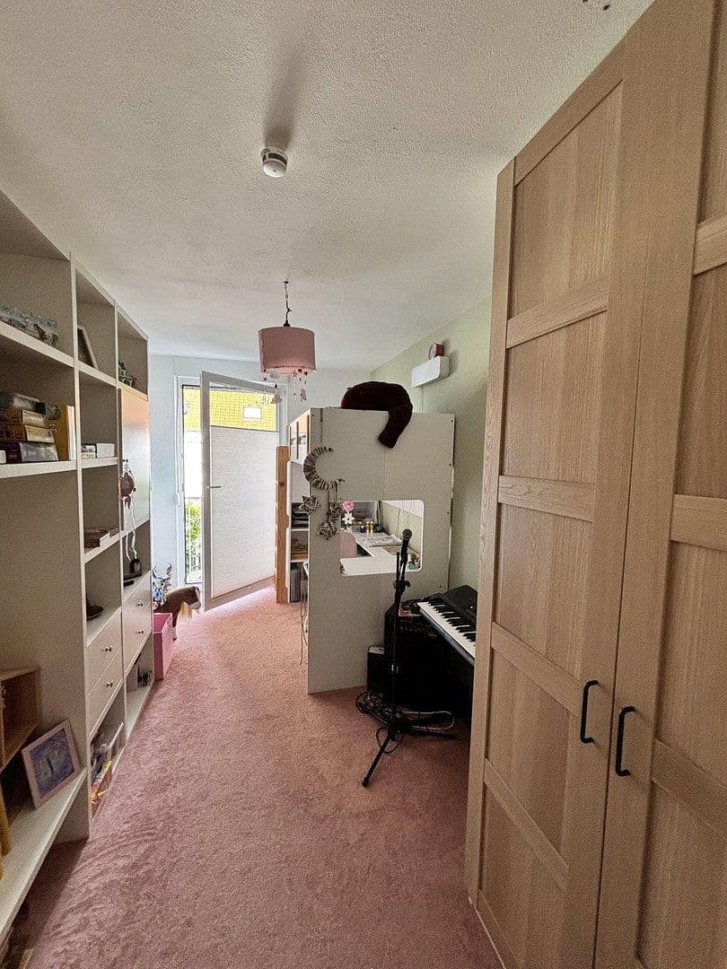 Prodej domu 120 m², pozemek 154 m², Bensheim, Hessen Prodej domu 120 m², pozemek 154 m², Bensheim, Hessen