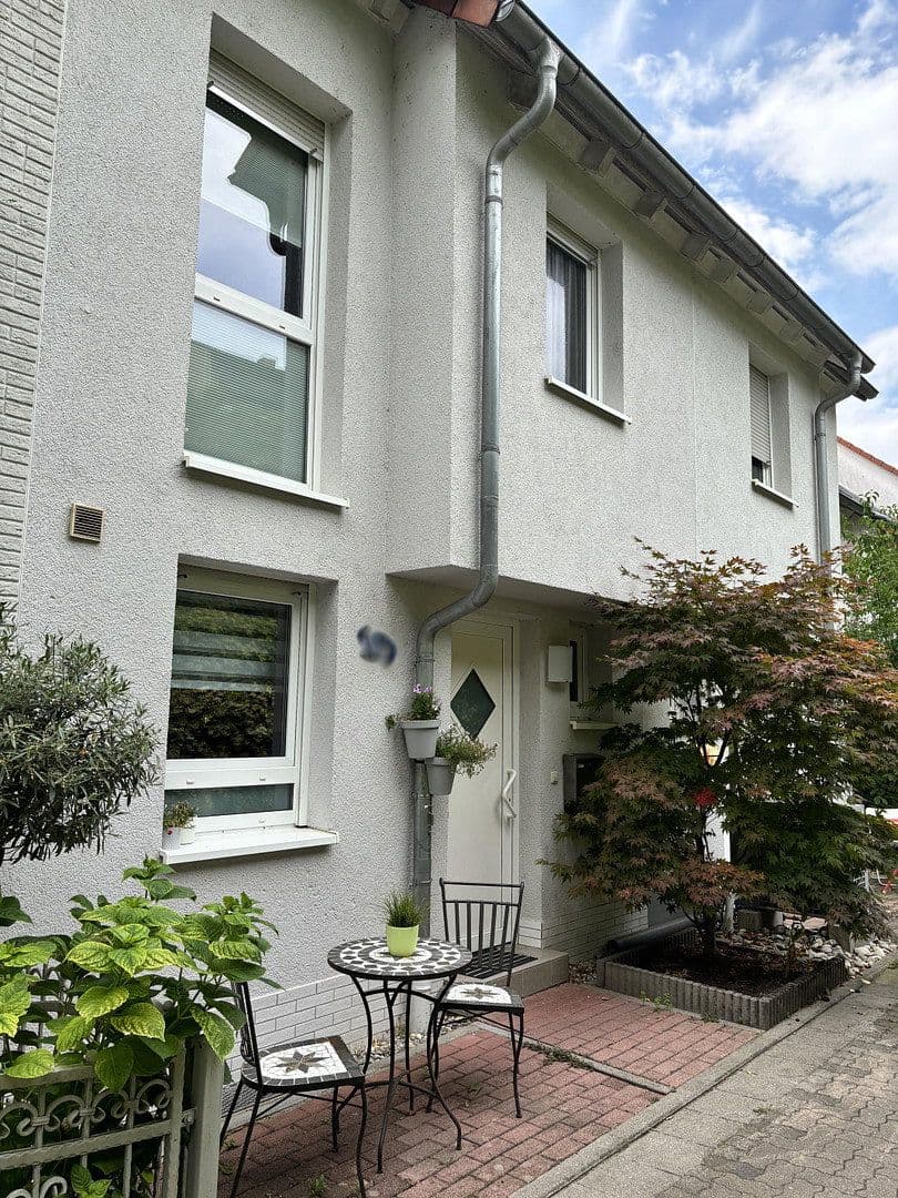 Prodej domu 120 m², pozemek 154 m², Bensheim, Hessen Prodej domu 120 m², pozemek 154 m², Bensheim, Hessen