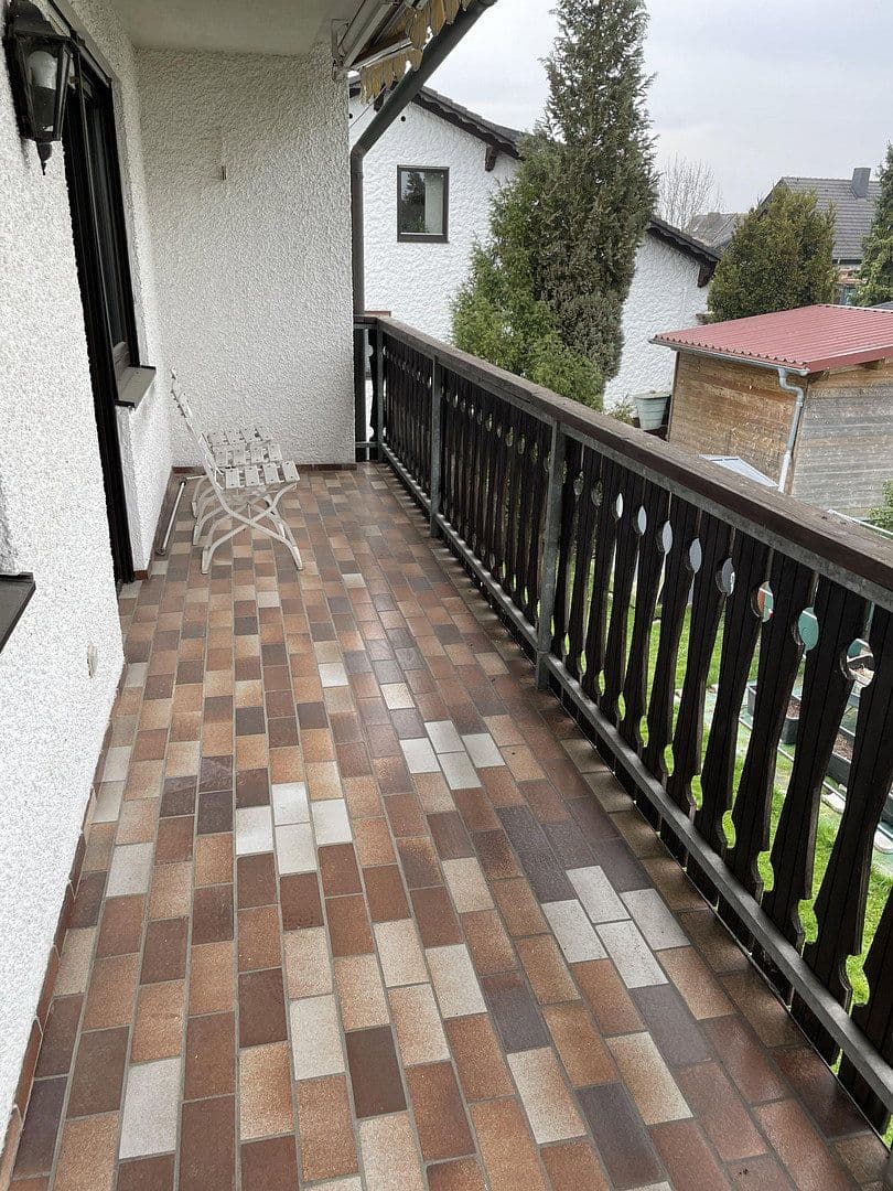 Pronájem bytu 4+1 108 m², Hans-Carossastrasse, Mainburg, Bavorsko Pronájem bytu 4+1 108 m², Hans-Carossastrasse, Mainburg, Bavorsko