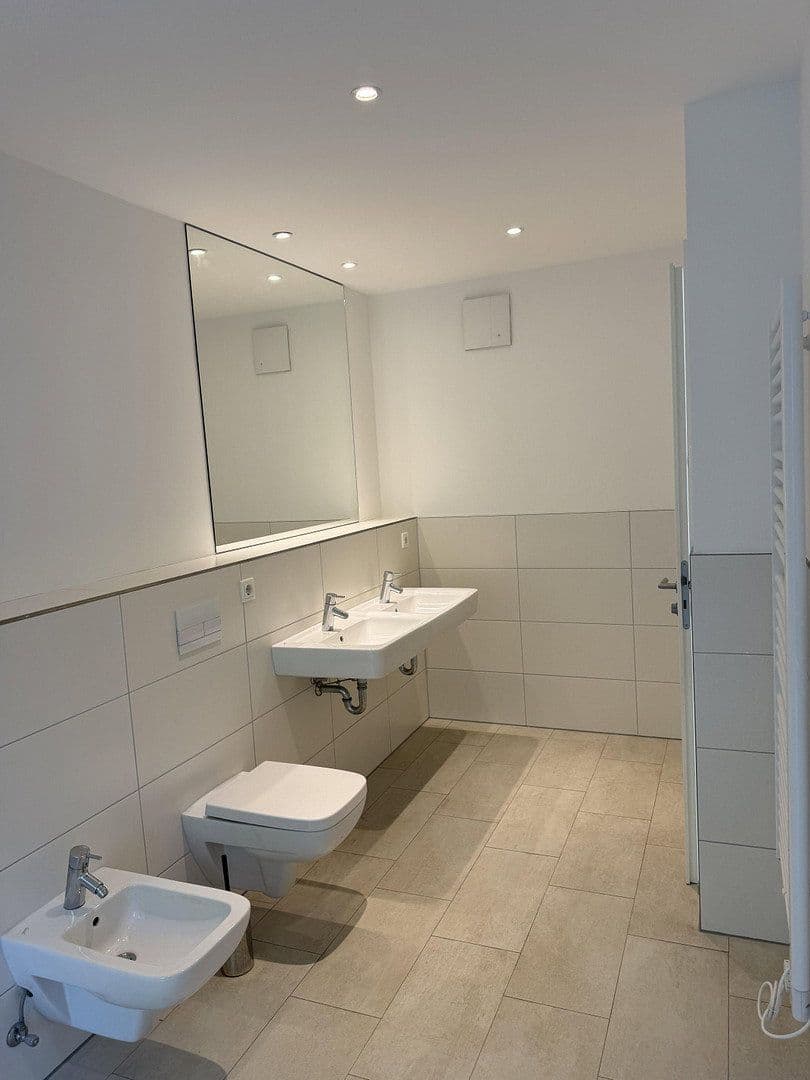 Pronájem bytu 3+1 92 m², Parkstrasse 46a, Rostock Warnemünde, Mecklenburg-Vorpommern Pronájem bytu 3+1 92 m², Parkstrasse 46a, Rostock Warnemünde, Mecklenburg-Vorpommern
