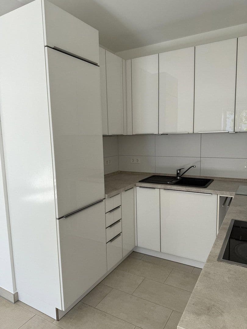 Pronájem bytu 3+1 92 m², Parkstrasse 46a, Rostock Warnemünde, Mecklenburg-Vorpommern Pronájem bytu 3+1 92 m², Parkstrasse 46a, Rostock Warnemünde, Mecklenburg-Vorpommern
