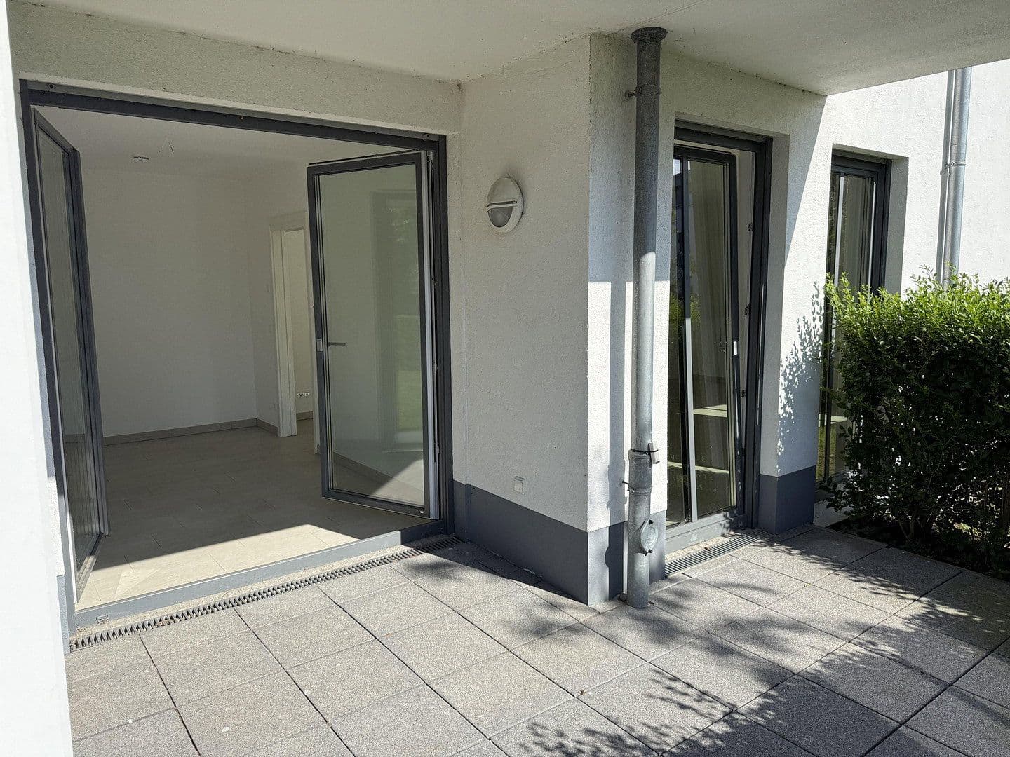 Pronájem bytu 3+1 92 m², Parkstrasse 46a, Rostock Warnemünde, Mecklenburg-Vorpommern Pronájem bytu 3+1 92 m², Parkstrasse 46a, Rostock Warnemünde, Mecklenburg-Vorpommern