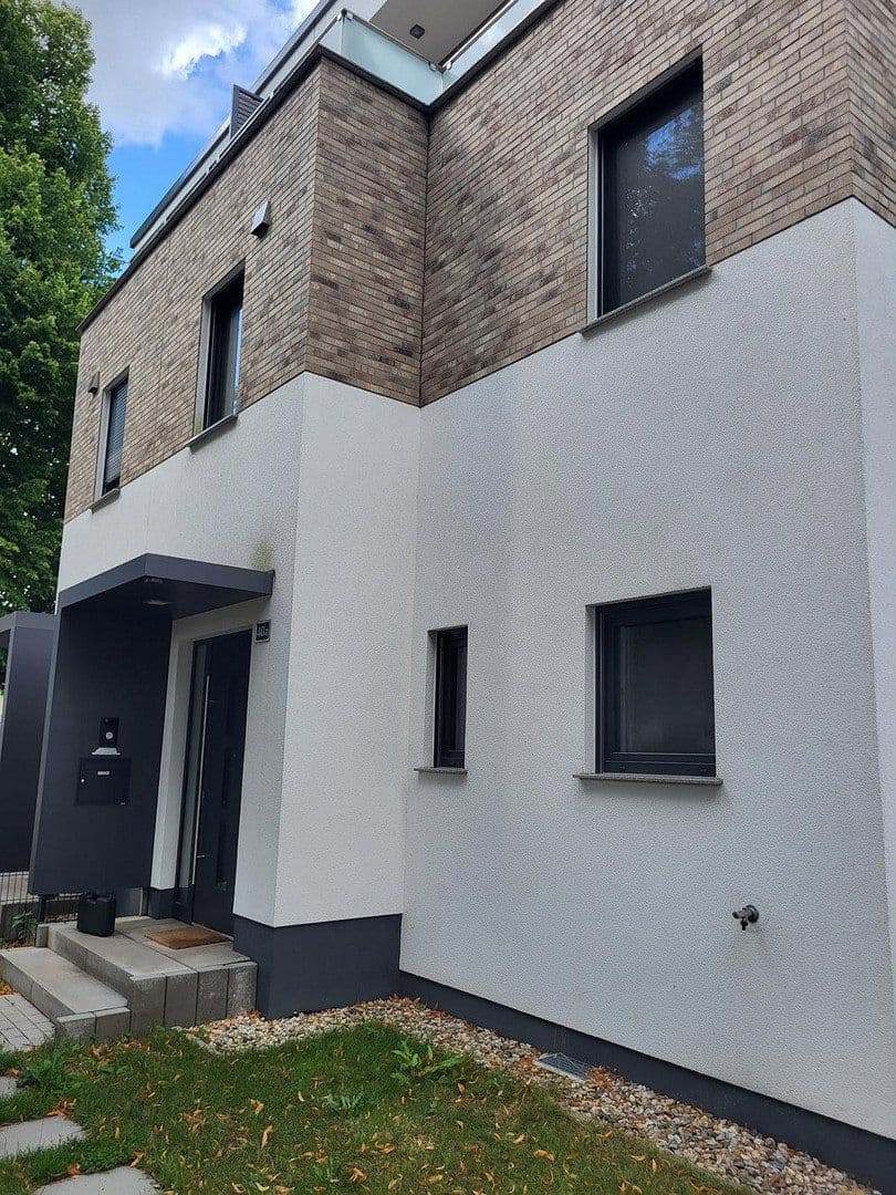Prodej domu 165 m², pozemek 438 m², Kochstraße 40a, Falkensee, Braniborsko Prodej domu 165 m², pozemek 438 m², Kochstraße 40a, Falkensee, Braniborsko