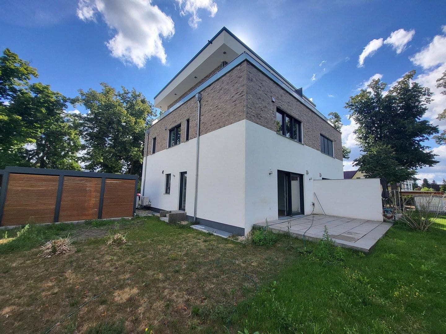 Prodej domu 165 m², pozemek 438 m², Kochstraße 40a, Falkensee, Braniborsko Prodej domu 165 m², pozemek 438 m², Kochstraße 40a, Falkensee, Braniborsko