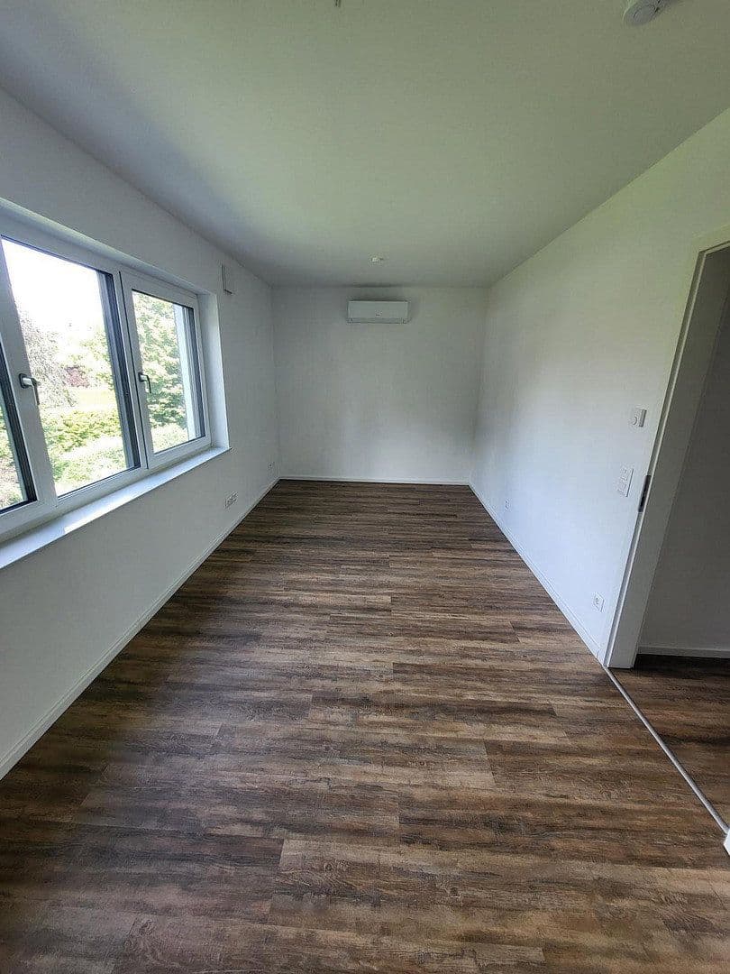 Prodej domu 165 m², pozemek 438 m², Kochstraße 40a, Falkensee, Braniborsko Prodej domu 165 m², pozemek 438 m², Kochstraße 40a, Falkensee, Braniborsko