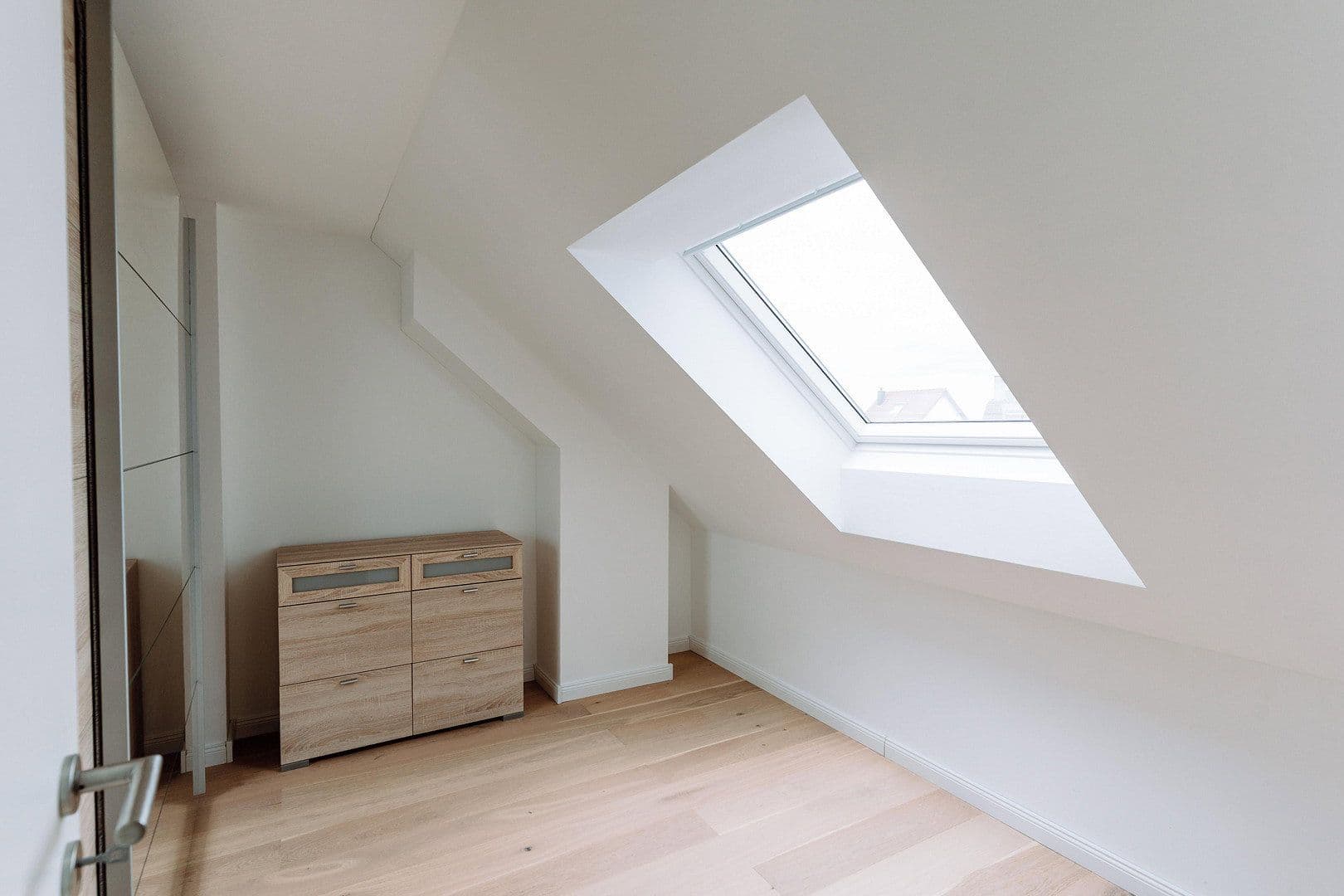 Prodej domu 146 m², pozemek 400 m², Siegburg, Severní Porýní-Vestfálsko Prodej domu 146 m², pozemek 400 m², Siegburg, Severní Porýní-Vestfálsko