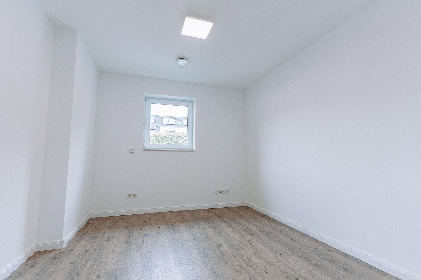 Prodej domu 146 m², pozemek 400 m², Siegburg, Severní Porýní-Vestfálsko Prodej domu 146 m², pozemek 400 m², Siegburg, Severní Porýní-Vestfálsko