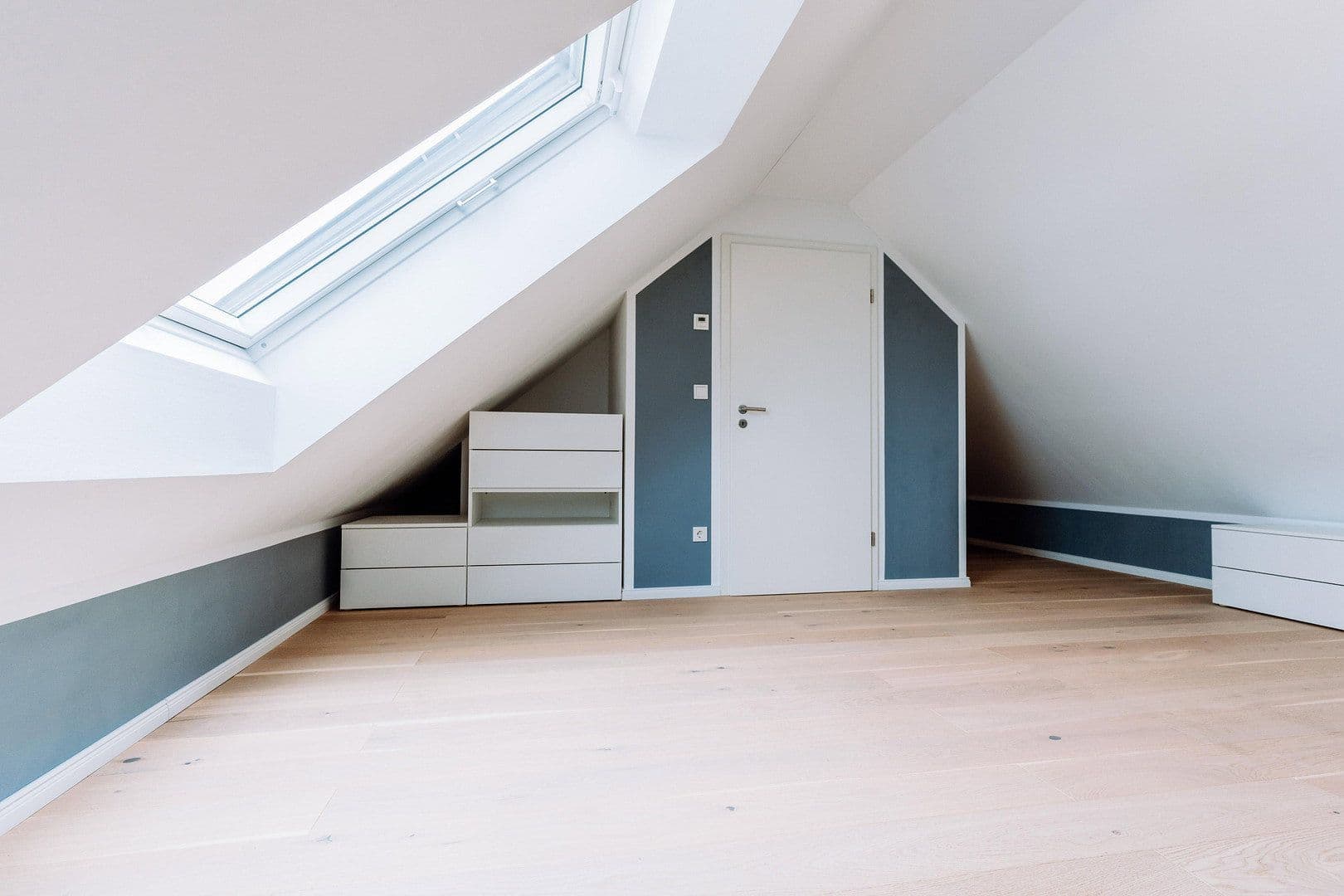 Prodej domu 146 m², pozemek 400 m², Siegburg, Severní Porýní-Vestfálsko Prodej domu 146 m², pozemek 400 m², Siegburg, Severní Porýní-Vestfálsko