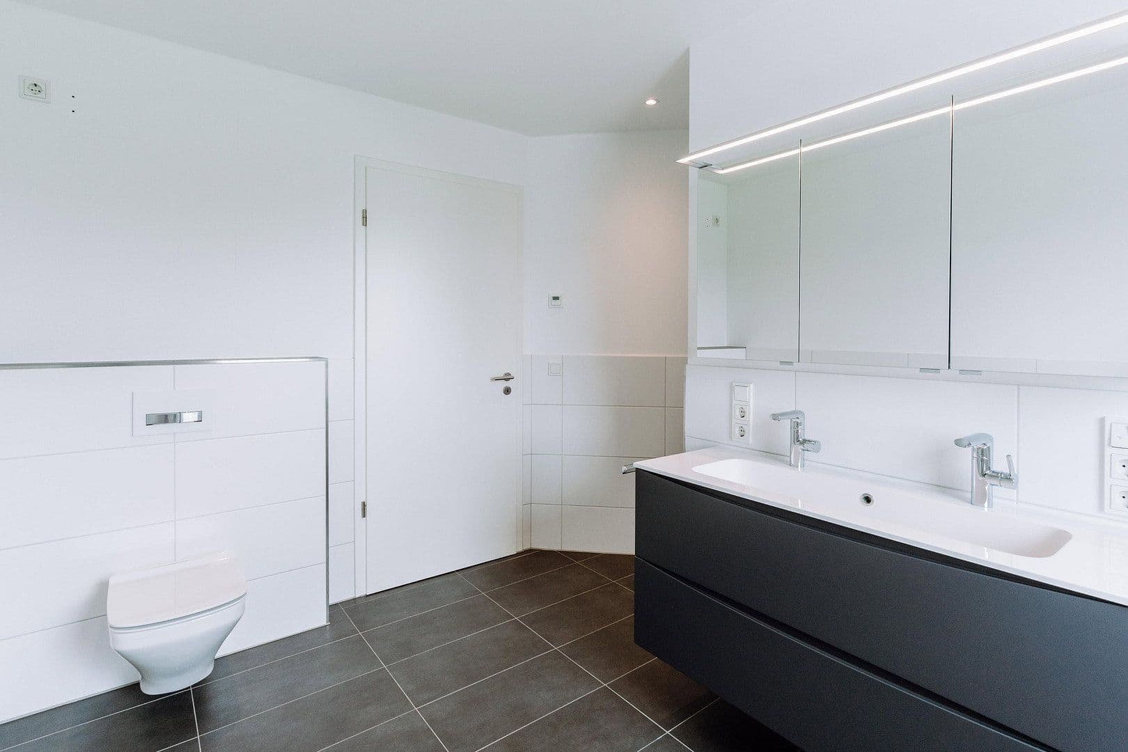Prodej domu 146 m², pozemek 400 m², Siegburg, Severní Porýní-Vestfálsko Prodej domu 146 m², pozemek 400 m², Siegburg, Severní Porýní-Vestfálsko