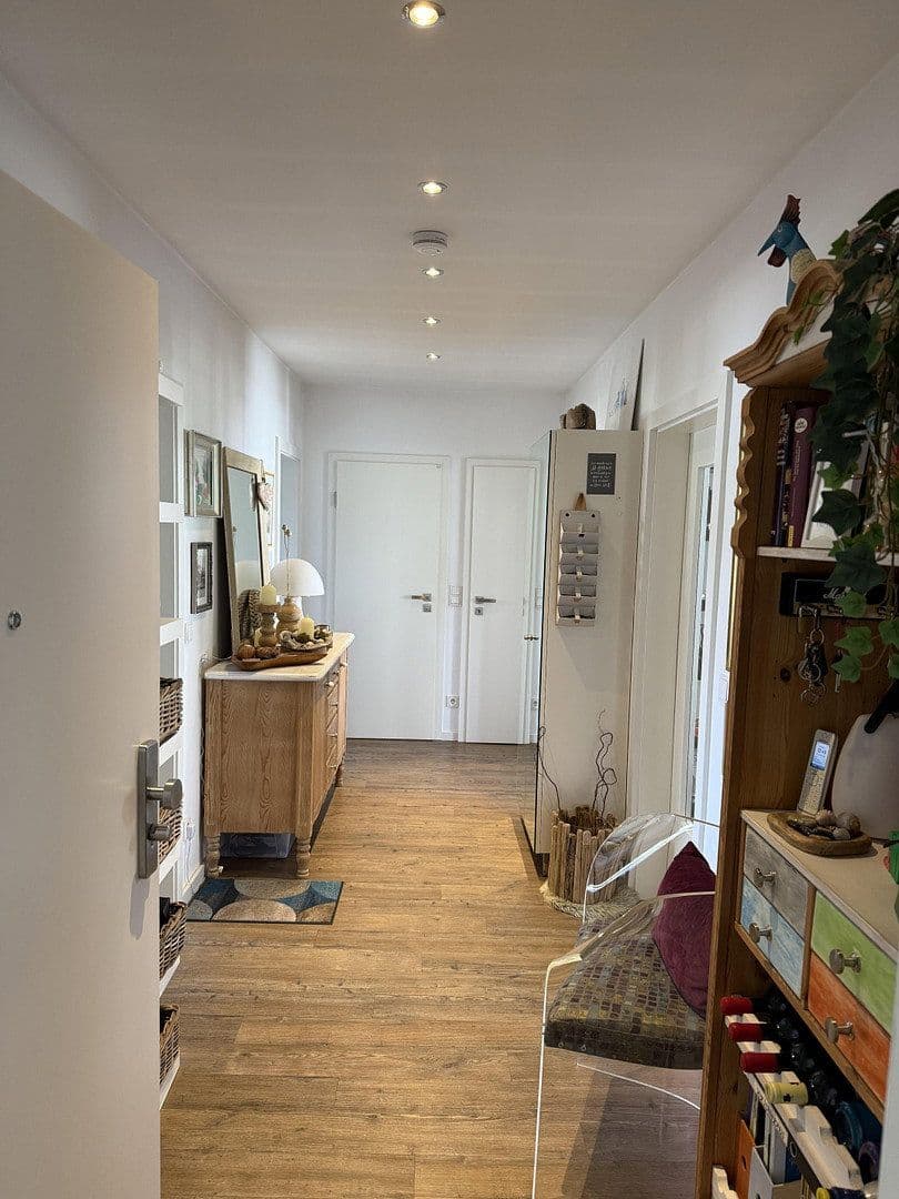 Pronájem bytu 3+1 94 m², Kurfürstenstraße 45, Koblenz, Porýní-Falc Pronájem bytu 3+1 94 m², Kurfürstenstraße 45, Koblenz, Porýní-Falc