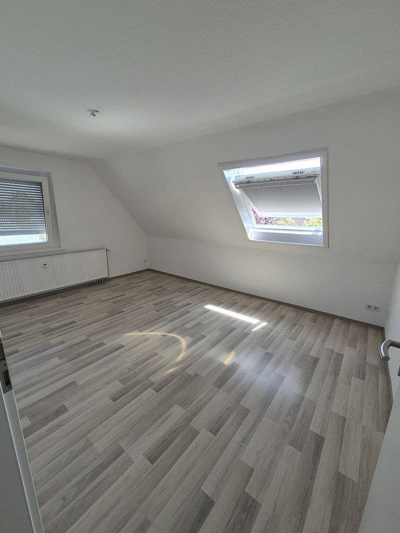 Prodej domu 140 m², pozemek 747 m², Peine, Dolní Sasko Prodej domu 140 m², pozemek 747 m², Peine, Dolní Sasko