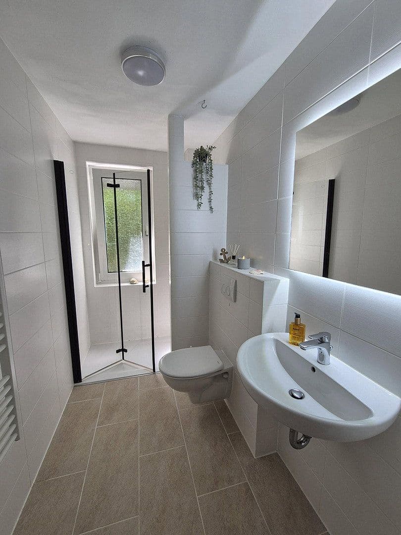 Prodej domu 140 m², pozemek 747 m², Peine, Dolní Sasko Prodej domu 140 m², pozemek 747 m², Peine, Dolní Sasko