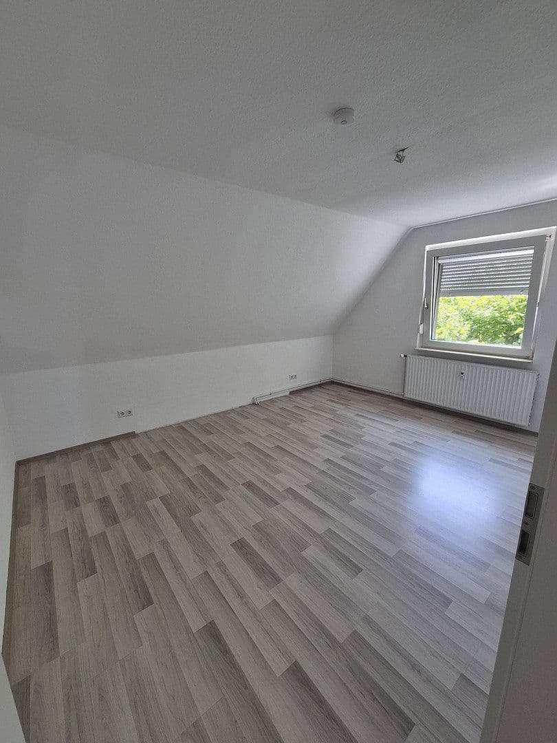 Prodej domu 140 m², pozemek 747 m², Peine, Dolní Sasko Prodej domu 140 m², pozemek 747 m², Peine, Dolní Sasko