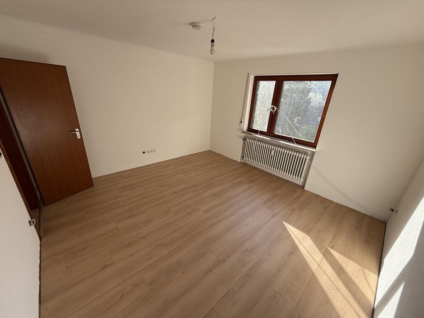 Prodej domu 219 m², pozemek 1.001 m², Weilstrasse 11, Wetzlar, Hessen Prodej domu 219 m², pozemek 1.001 m², Weilstrasse 11, Wetzlar, Hessen