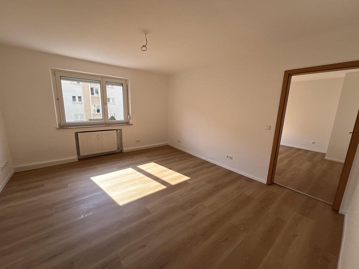 Pronájem bytu 4+1 102 m², Kornwestheim, Bádensko-Württembersko Pronájem bytu 4+1 102 m², Kornwestheim, Bádensko-Württembersko