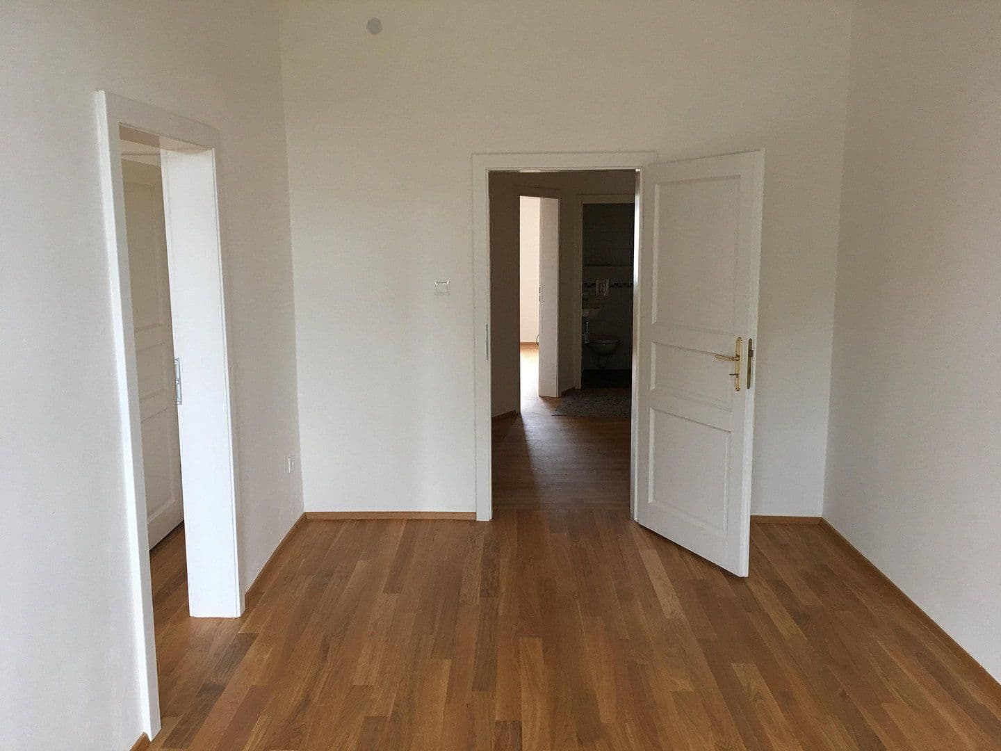 Prodej bytu 3+1 84 m², Käthe-Kollwitz-Ufer 31, Dresden, Sasko Prodej bytu 3+1 84 m², Käthe-Kollwitz-Ufer 31, Dresden, Sasko