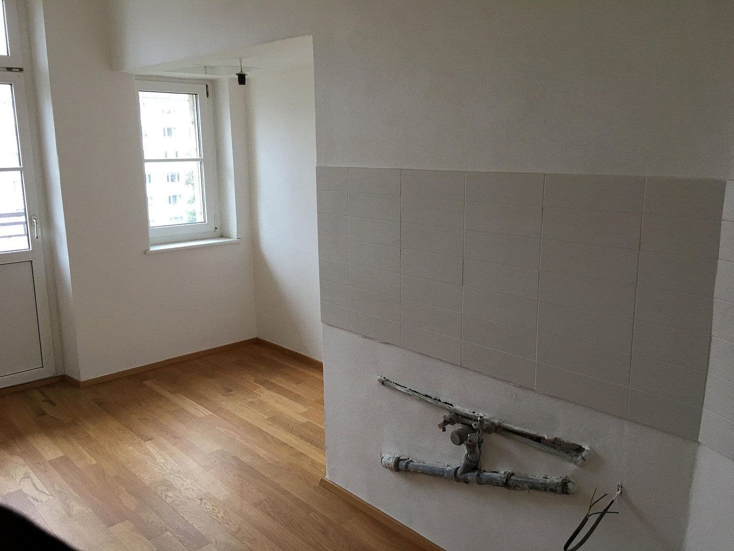Prodej bytu 3+1 84 m², Käthe-Kollwitz-Ufer 31, Dresden, Sasko Prodej bytu 3+1 84 m², Käthe-Kollwitz-Ufer 31, Dresden, Sasko