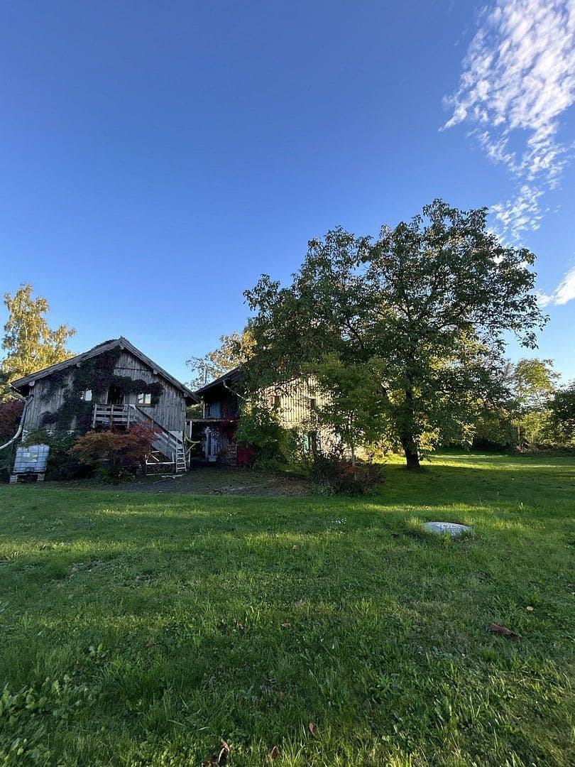 Prodej domu 204 m², pozemek 5.500 m², Weinbergstraße 5, Schönau, Bavorsko Prodej domu 204 m², pozemek 5.500 m², Weinbergstraße 5, Schönau, Bavorsko