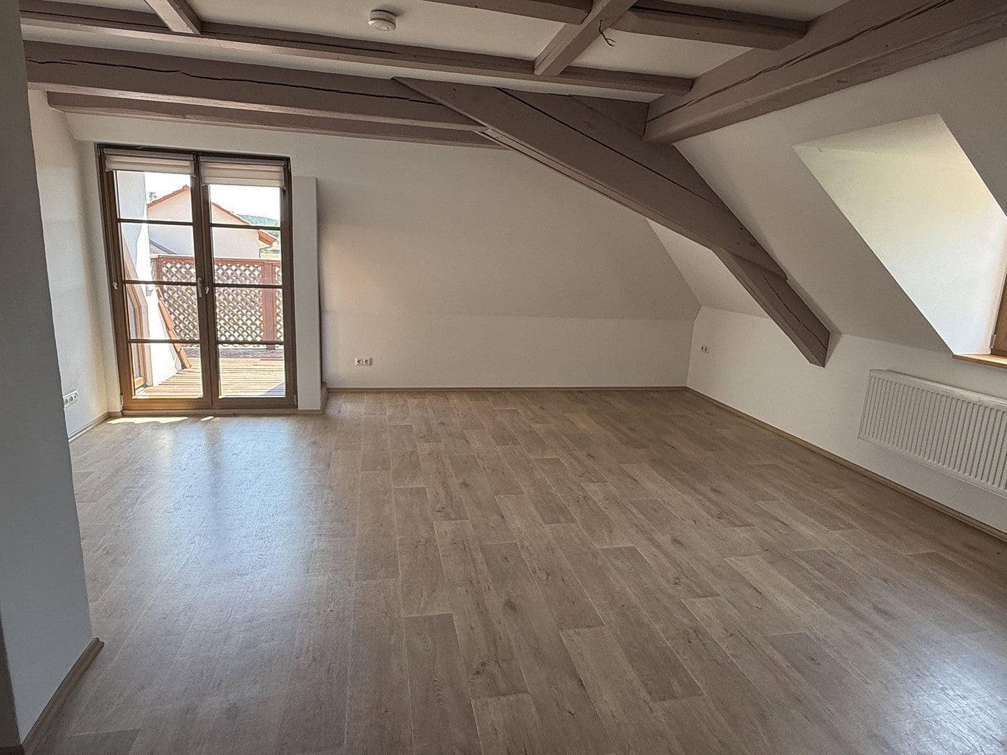 Pronájem bytu 3+1 120 m², Uehlfeld, Bavorsko Pronájem bytu 3+1 120 m², Uehlfeld, Bavorsko
