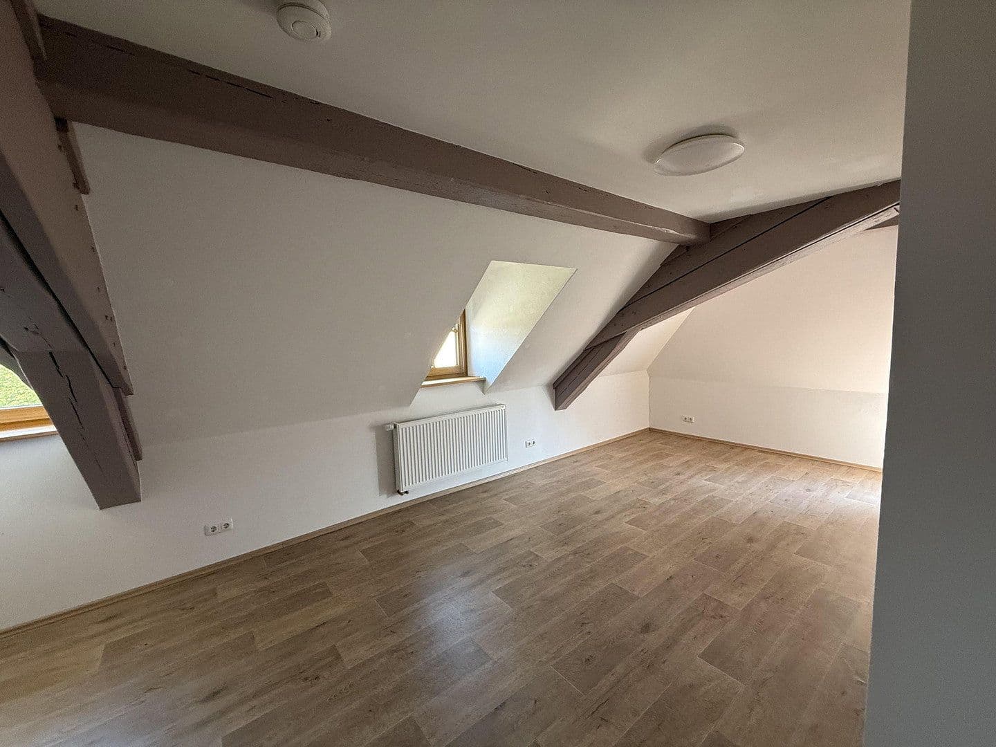 Pronájem bytu 3+1 120 m², Uehlfeld, Bavorsko Pronájem bytu 3+1 120 m², Uehlfeld, Bavorsko