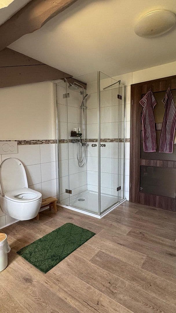 Pronájem bytu 3+1 120 m², Uehlfeld, Bavorsko Pronájem bytu 3+1 120 m², Uehlfeld, Bavorsko