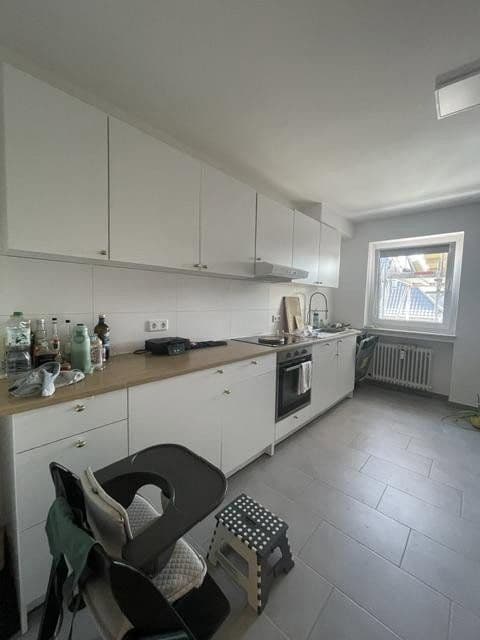 Pronájem bytu 2+1 77 m², Feldstr. 1, Meerbusch, Severní Porýní-Vestfálsko Pronájem bytu 2+1 77 m², Feldstr. 1, Meerbusch, Severní Porýní-Vestfálsko