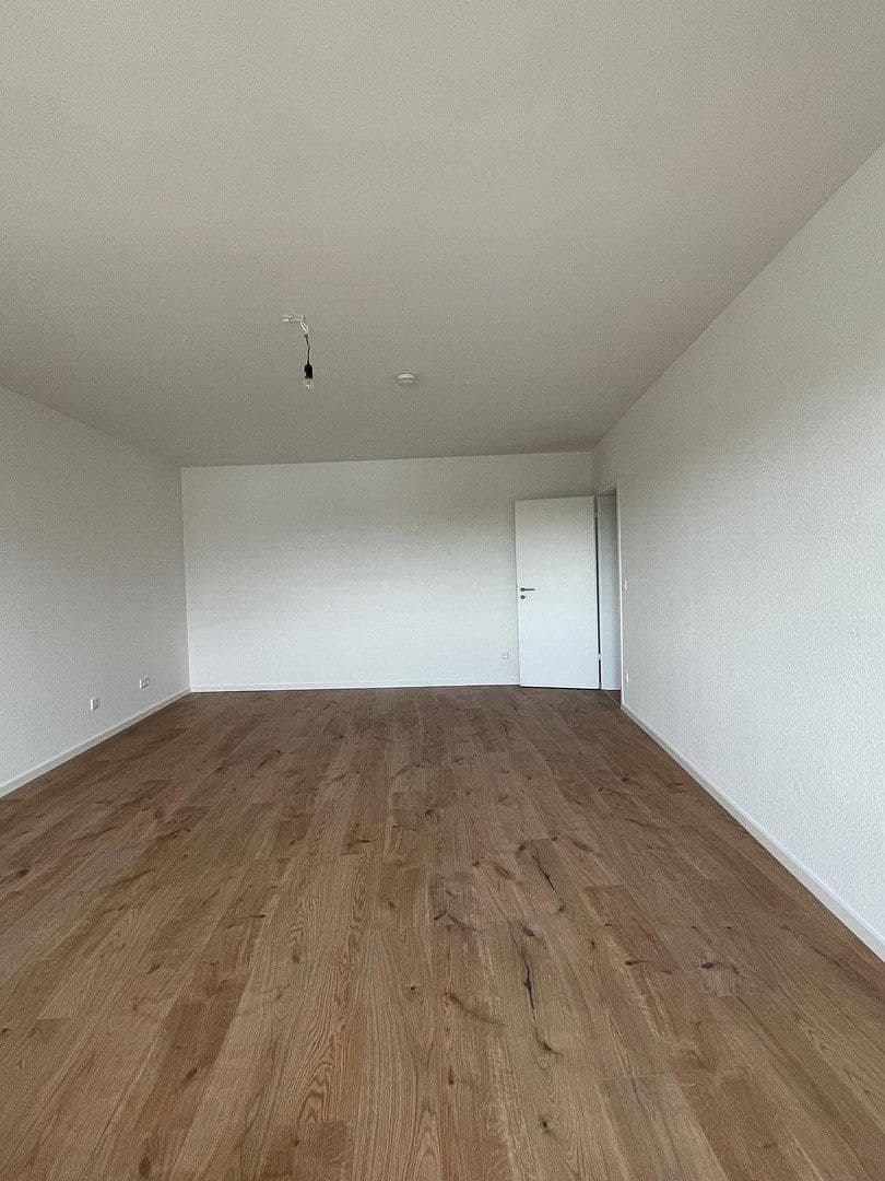 Pronájem bytu 2+1 77 m², Feldstr. 1, Meerbusch, Severní Porýní-Vestfálsko Pronájem bytu 2+1 77 m², Feldstr. 1, Meerbusch, Severní Porýní-Vestfálsko