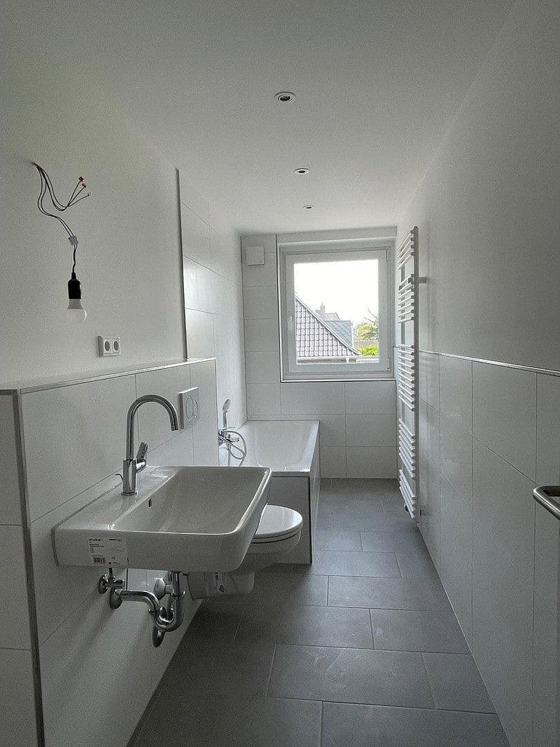 Pronájem bytu 2+1 77 m², Feldstr. 1, Meerbusch, Severní Porýní-Vestfálsko Pronájem bytu 2+1 77 m², Feldstr. 1, Meerbusch, Severní Porýní-Vestfálsko
