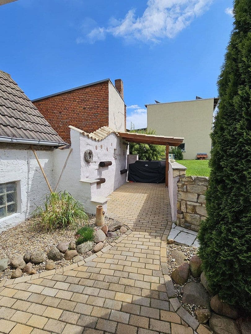 Prodej domu 170 m², pozemek 895 m², Wanzleben-Börde, Sasko-Anhaltsko Prodej domu 170 m², pozemek 895 m², Wanzleben-Börde, Sasko-Anhaltsko