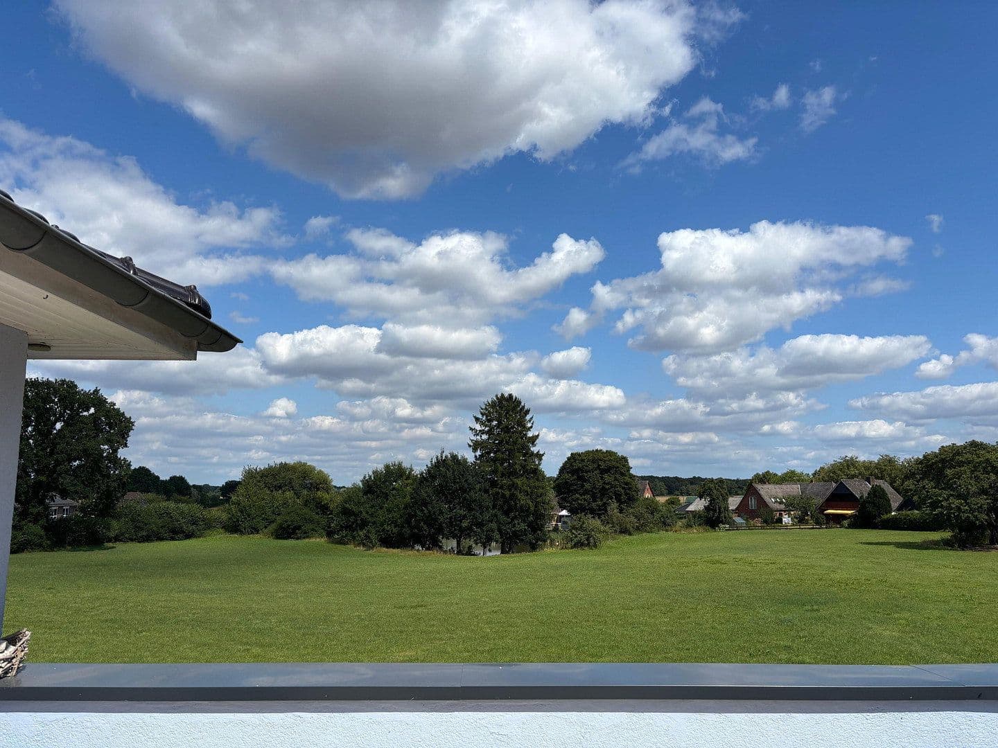 Prodej domu 233 m², pozemek 587 m², Todendorf, Šlesvicko-Holštýnsko Prodej domu 233 m², pozemek 587 m², Todendorf, Šlesvicko-Holštýnsko