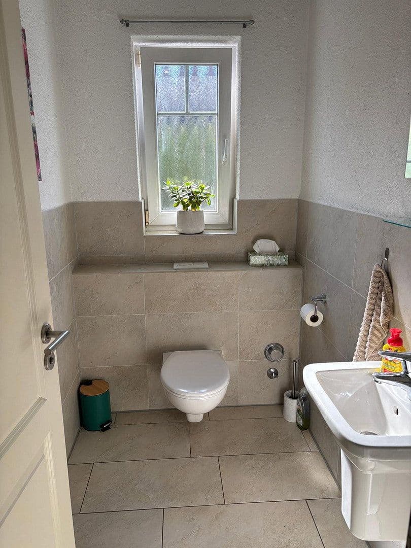 Prodej domu 233 m², pozemek 587 m², Todendorf, Šlesvicko-Holštýnsko Prodej domu 233 m², pozemek 587 m², Todendorf, Šlesvicko-Holštýnsko