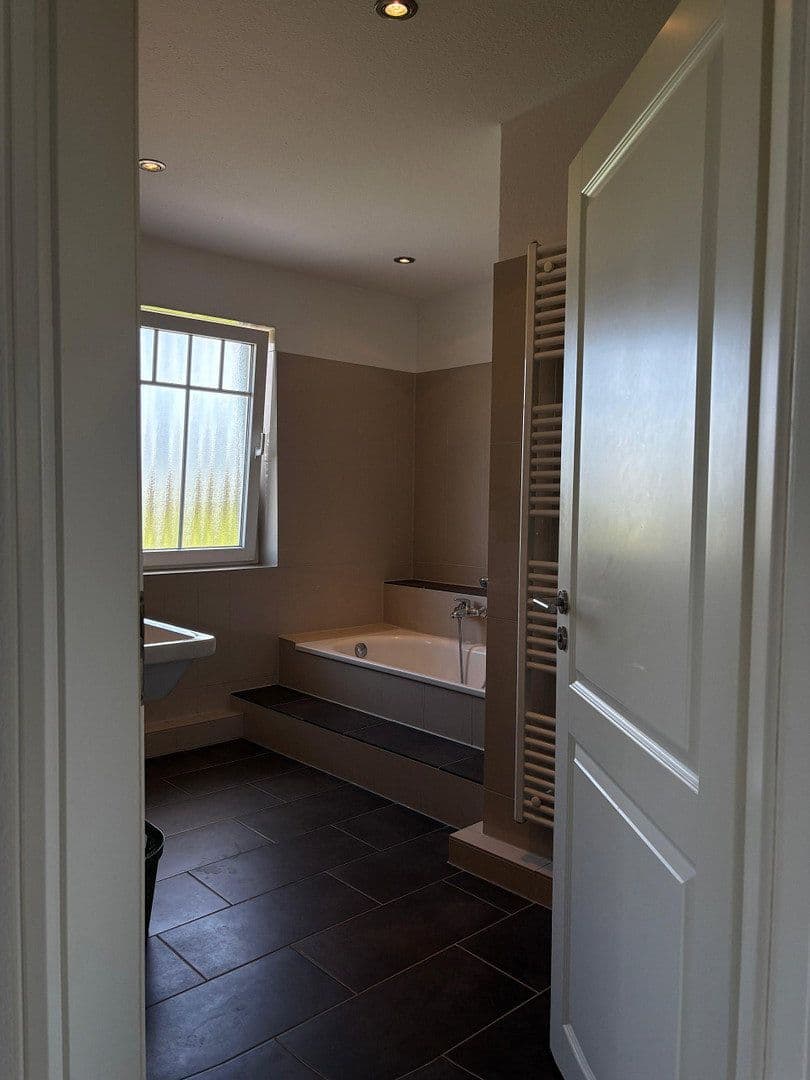 Prodej domu 233 m², pozemek 587 m², Todendorf, Šlesvicko-Holštýnsko Prodej domu 233 m², pozemek 587 m², Todendorf, Šlesvicko-Holštýnsko