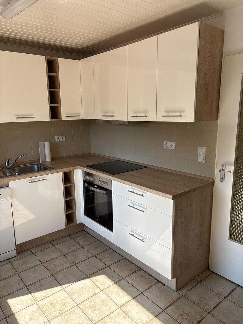 Prodej domu 90 m², pozemek 1.416 m², Neustadt am Rübenberge, Dolní Sasko Prodej domu 90 m², pozemek 1.416 m², Neustadt am Rübenberge, Dolní Sasko