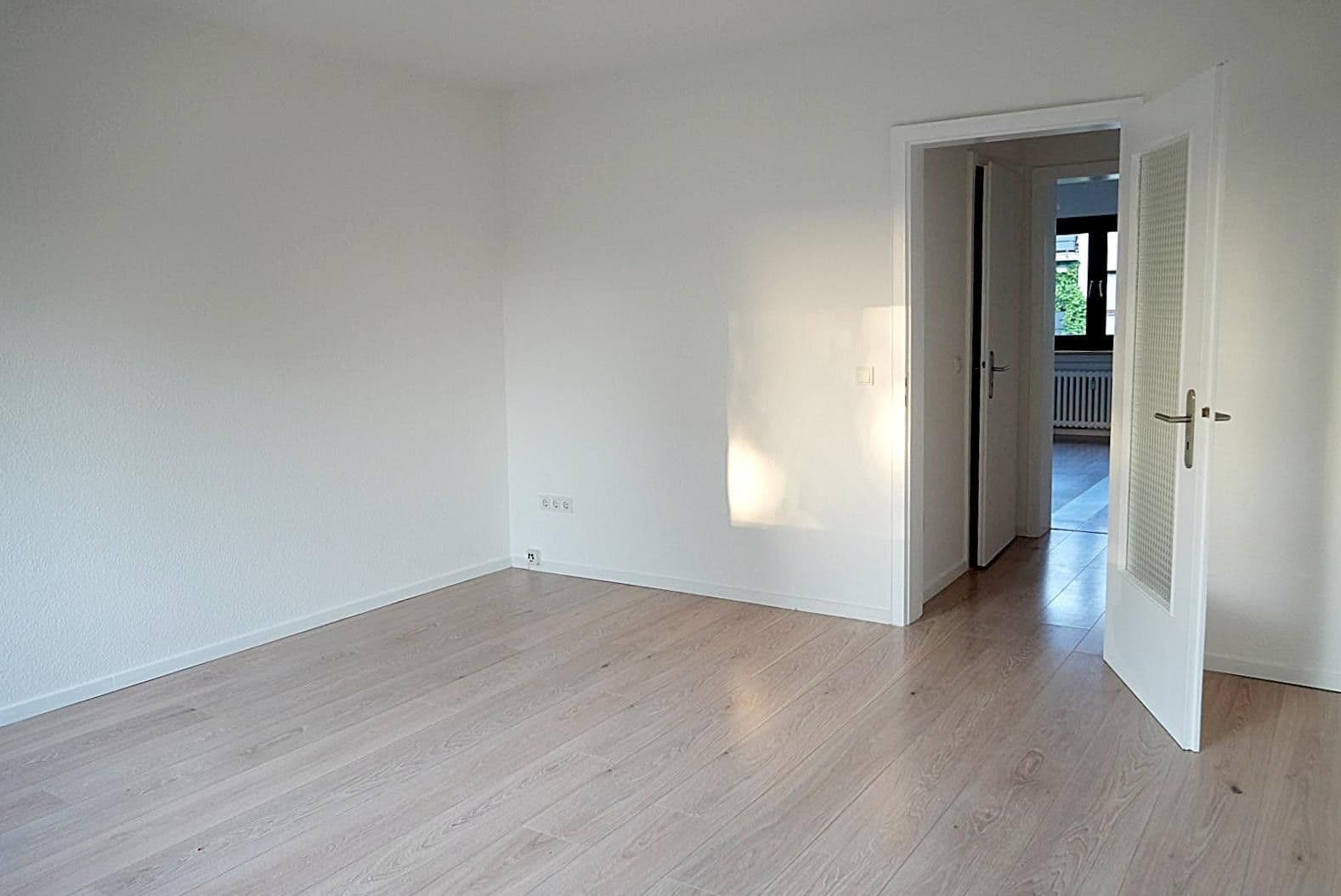 Prodej bytu 3+1 64 m², Köln, Severní Porýní-Vestfálsko Prodej bytu 3+1 64 m², Köln, Severní Porýní-Vestfálsko