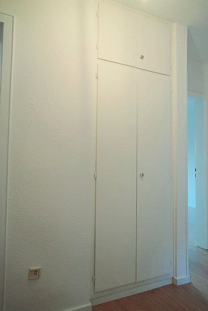 Prodej bytu 3+1 64 m², Köln, Severní Porýní-Vestfálsko Prodej bytu 3+1 64 m², Köln, Severní Porýní-Vestfálsko