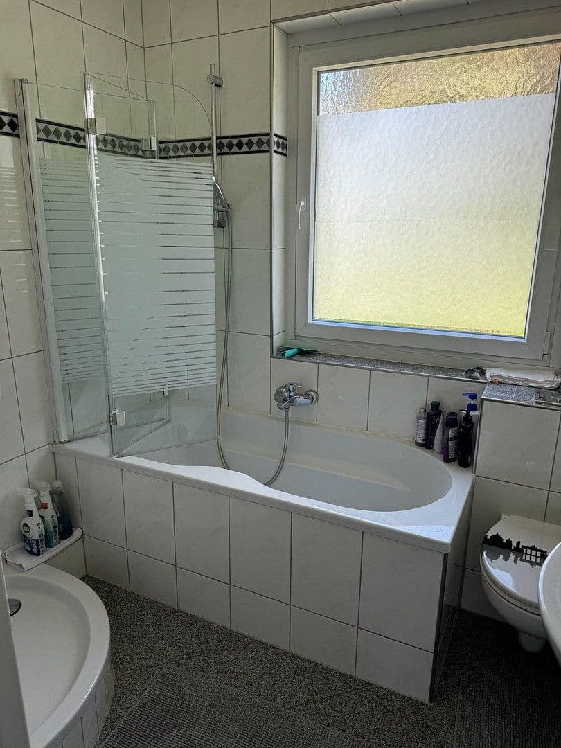 Prodej domu 129 m², pozemek 595 m², Cimbernstraße 11c, Berlin, Berlín Prodej domu 129 m², pozemek 595 m², Cimbernstraße 11c, Berlin, Berlín