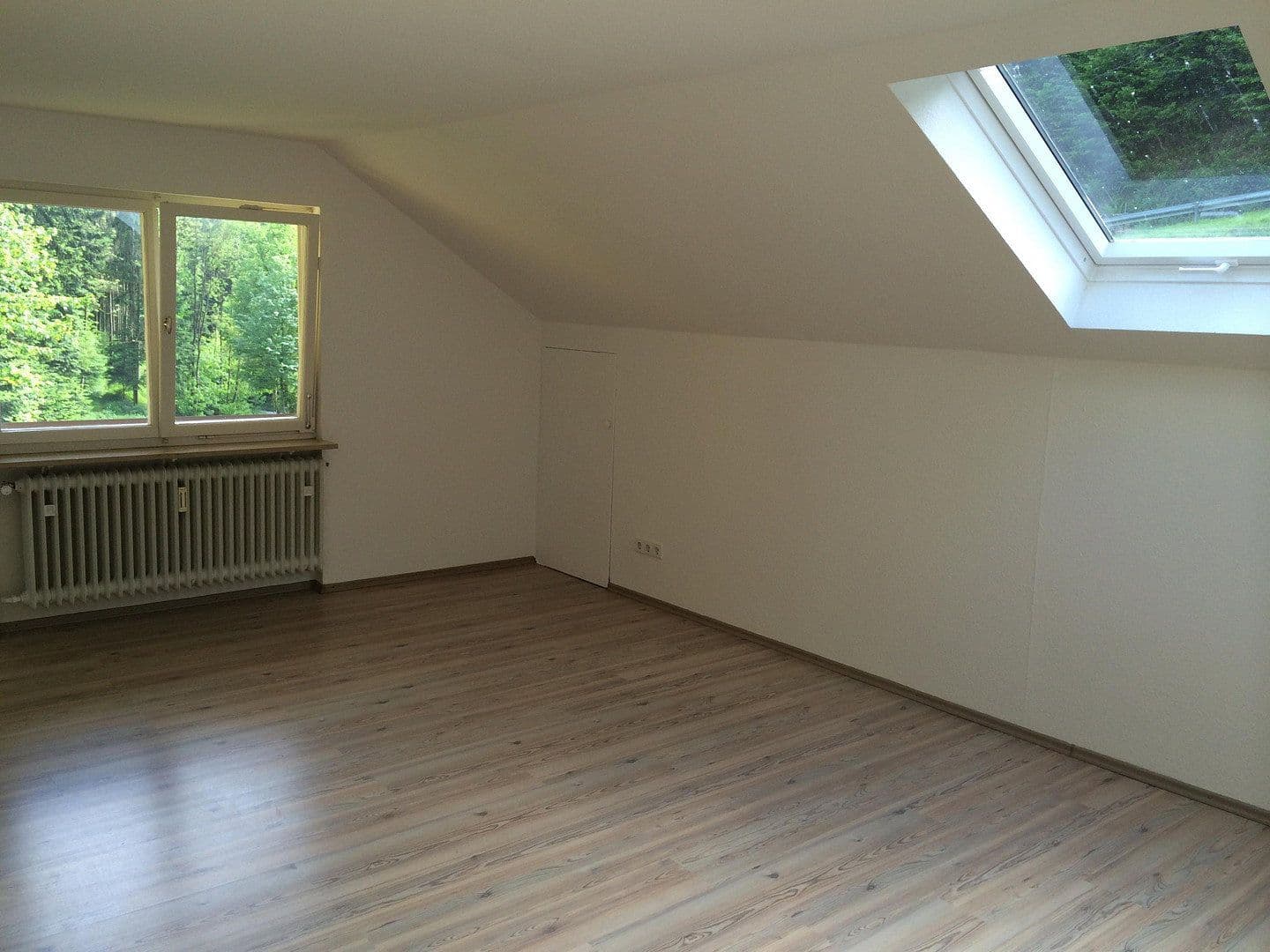 Prodej domu 258 m², pozemek 728 m², Stegen, Bádensko-Württembersko Prodej domu 258 m², pozemek 728 m², Stegen, Bádensko-Württembersko