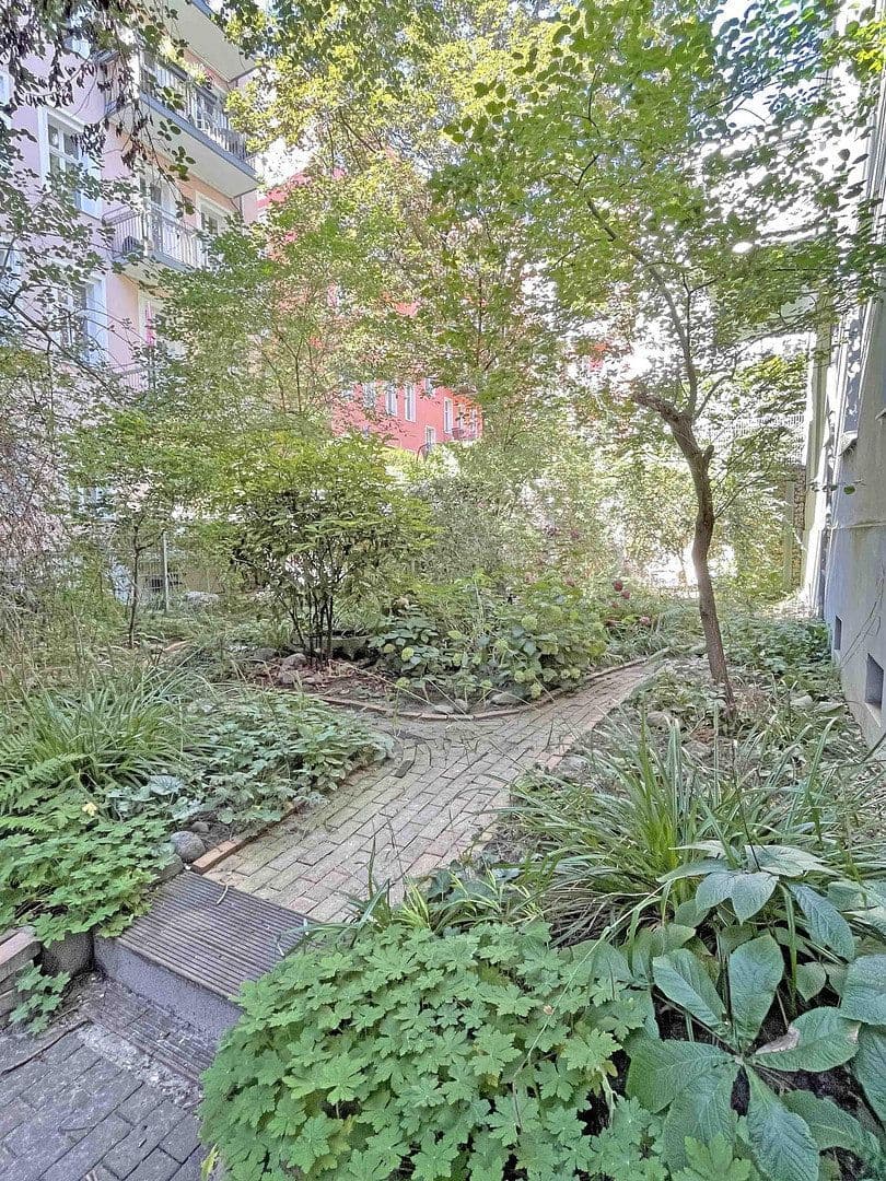 Prodej bytu 1+kk 35 m², Fehrbelliner Straße 36, Berlin, Berlín Prodej bytu 1+kk 35 m², Fehrbelliner Straße 36, Berlin, Berlín