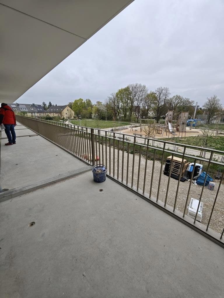 Pronájem bytu 2+1 57 m², Lilli-Kurowski-Straße 7, München, Bavorsko Pronájem bytu 2+1 57 m², Lilli-Kurowski-Straße 7, München, Bavorsko