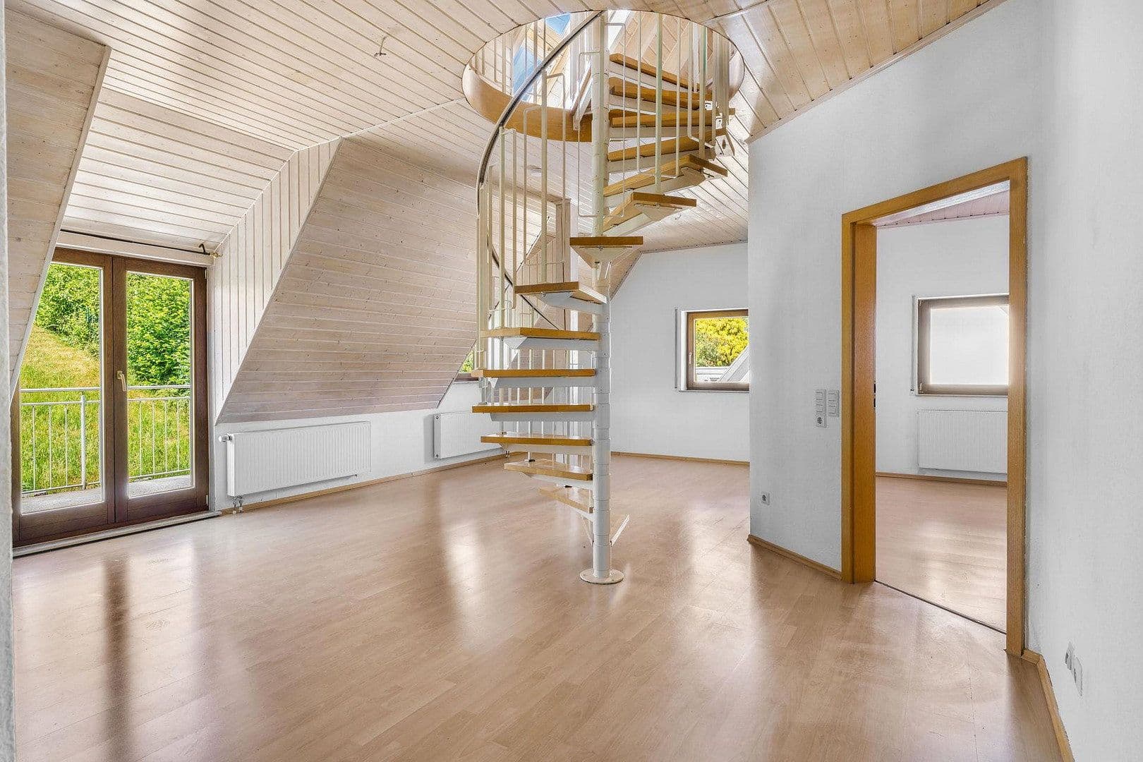 Pronájem bytu 3+1 83 m², Schönberg, Bavorsko Pronájem bytu 3+1 83 m², Schönberg, Bavorsko