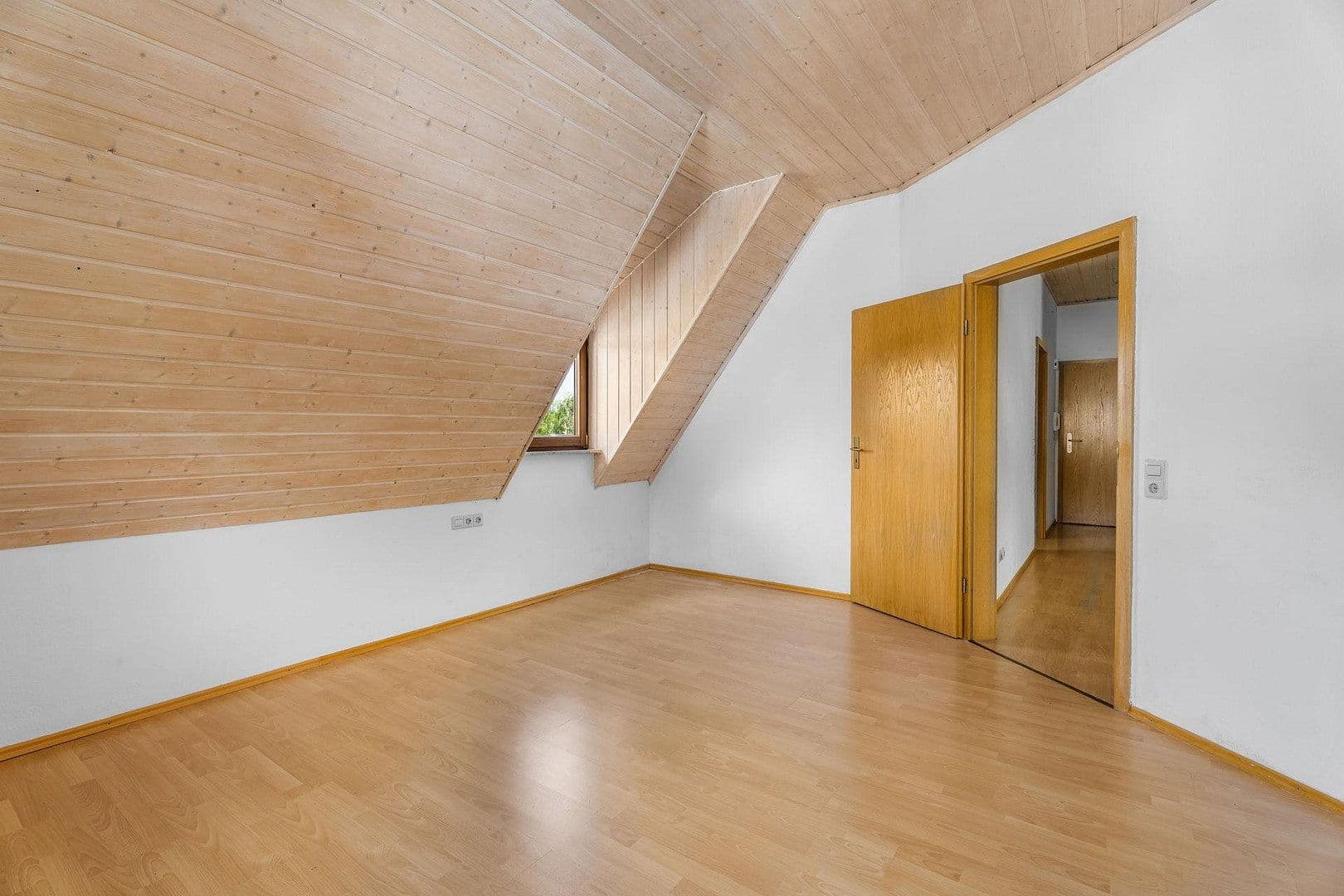 Pronájem bytu 3+1 83 m², Schönberg, Bavorsko Pronájem bytu 3+1 83 m², Schönberg, Bavorsko