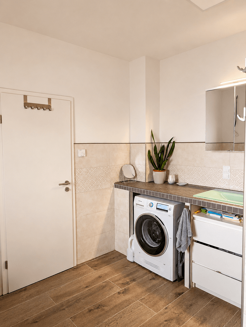 Prodej domu 97 m², pozemek 492 m², Berlin, Berlín Prodej domu 97 m², pozemek 492 m², Berlin, Berlín