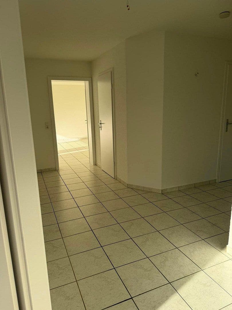 Pronájem bytu 3+1 88 m², Luttinger Straße 30a, Laufenburg (Baden), Bádensko-Württembersko Pronájem bytu 3+1 88 m², Luttinger Straße 30a, Laufenburg (Baden), Bádensko-Württembersko