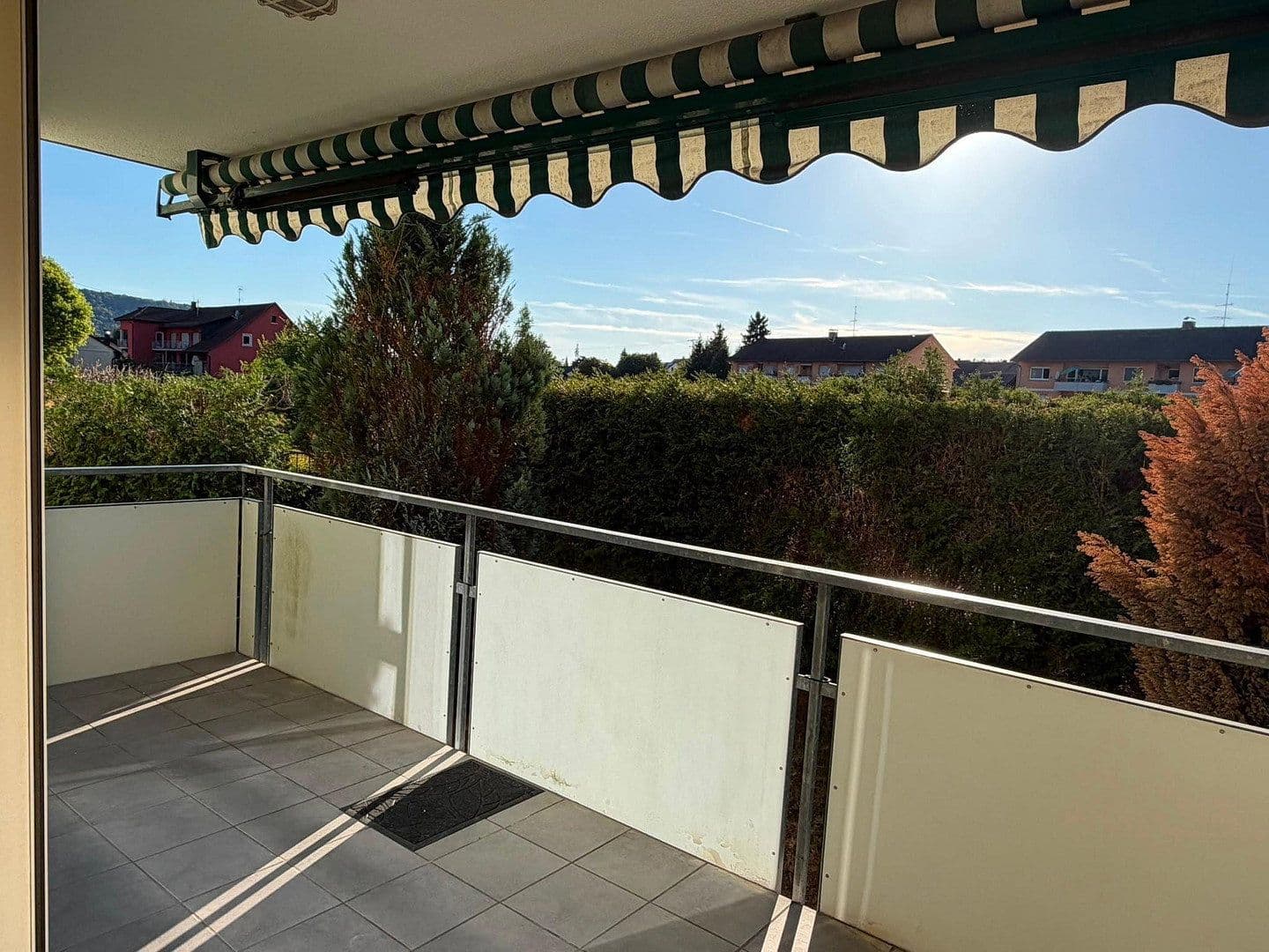 Pronájem bytu 3+1 88 m², Luttinger Straße 30a, Laufenburg (Baden), Bádensko-Württembersko Pronájem bytu 3+1 88 m², Luttinger Straße 30a, Laufenburg (Baden), Bádensko-Württembersko