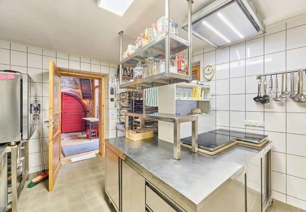 Prodej domu 193 m², pozemek 300 m², Weisenheim am Berg, Porýní-Falc Prodej domu 193 m², pozemek 300 m², Weisenheim am Berg, Porýní-Falc