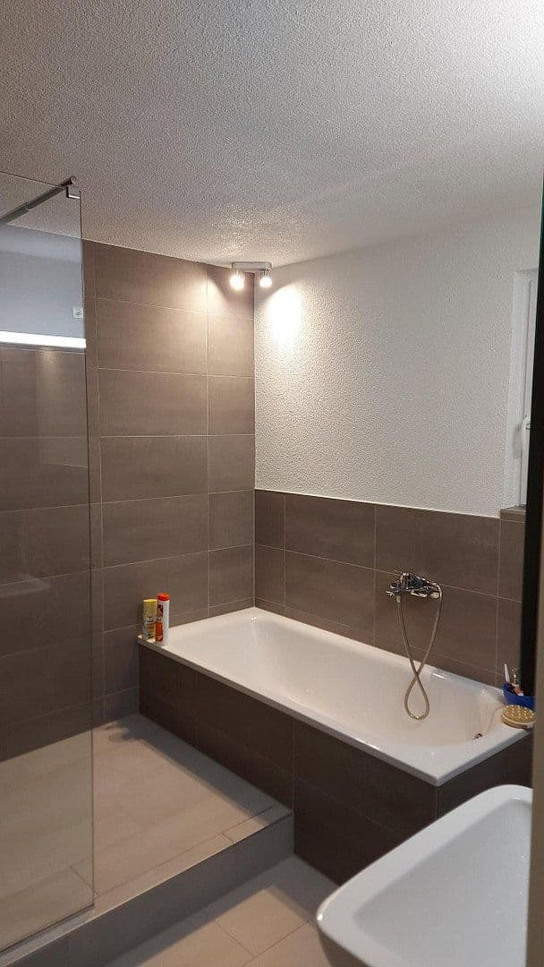 Prodej domu 300 m², pozemek 1.100 m², Neunkirchen, Země Sársko Prodej domu 300 m², pozemek 1.100 m², Neunkirchen, Země Sársko