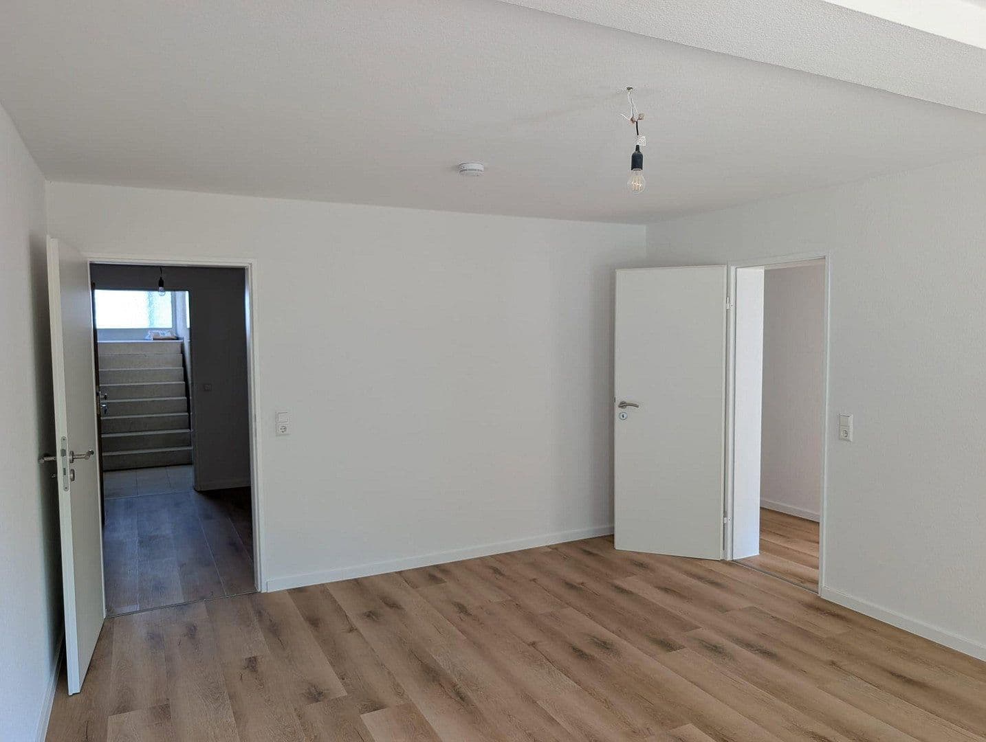 Pronájem bytu 2+1 82 m², Baden-Baden, Bádensko-Württembersko Pronájem bytu 2+1 82 m², Baden-Baden, Bádensko-Württembersko